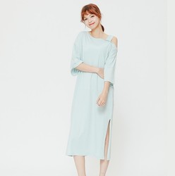 H:CONNECT 30171-121-404-06 女士露肩连衣裙