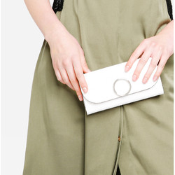 CHARLES & KEITH 欧美手拿压纹圆环皮夹